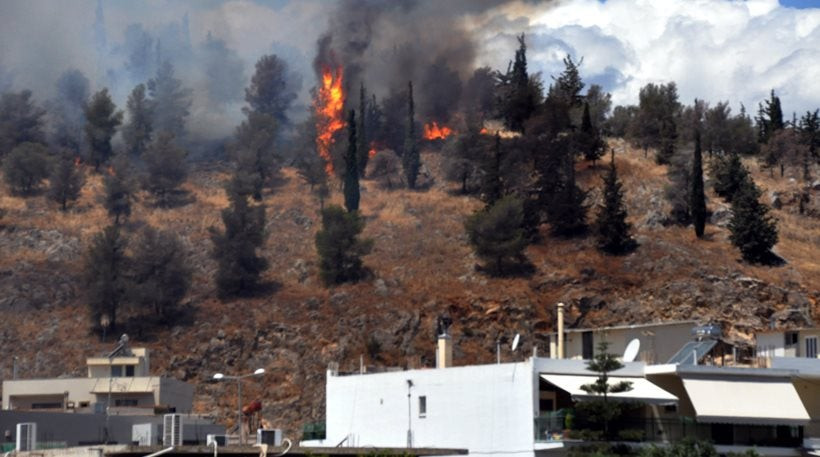 «Συναγερμός» για κίνδυνο πυρκαγιάς αύριο λόγω των ανέμων